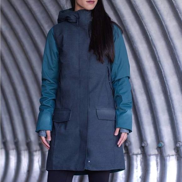 Women's Hooded Gray and Green Jacket - Picture 7 of 8